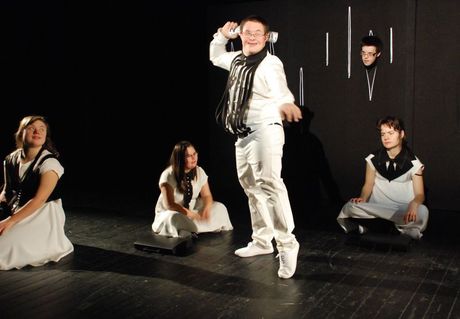 Zaproszenia na spektakl Teatru 21