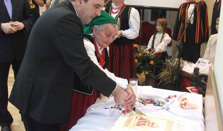 Ze świętokrzyskim folklorem przez życie